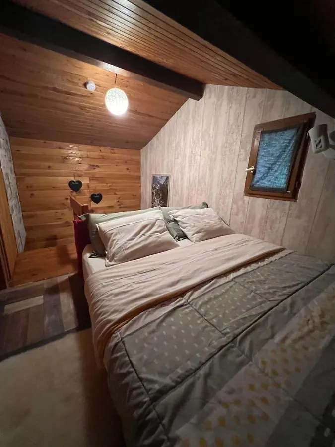 Cabane Dans Les Bois Avec Vue Sur Les Pyrenees Saint-Laurent-de-Neste Chalet