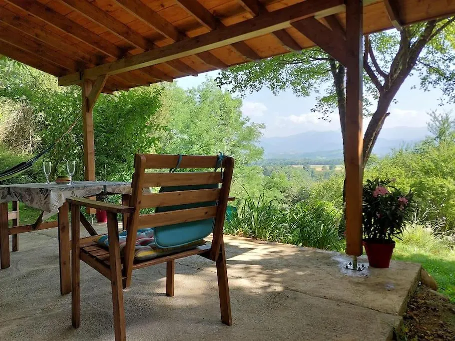 Cabane Dans Les Bois Avec Vue Sur Les Pyrenees Saint-Laurent-de-Neste France